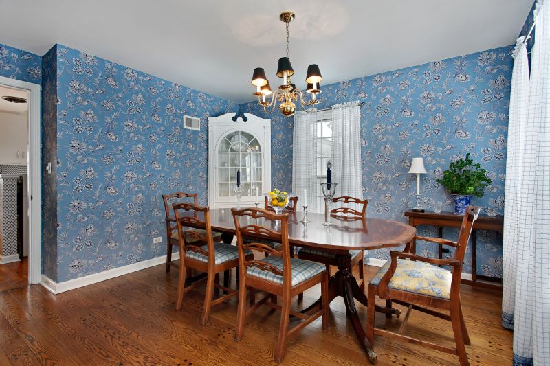 Wallpaper Hanging in Kansas City, MO